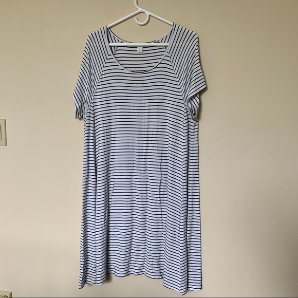 Striped swing dress - Picture 2 of 3